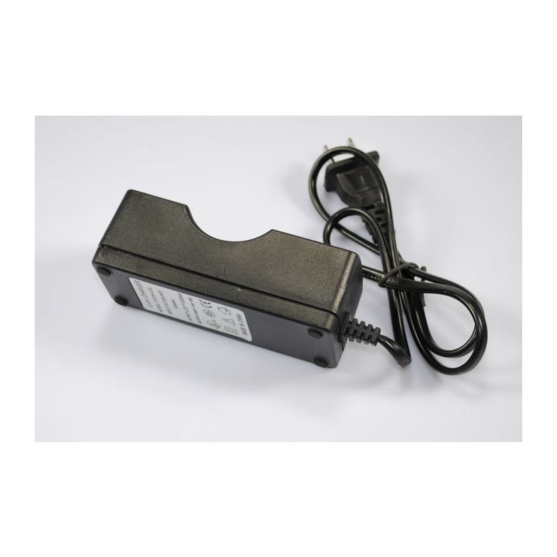 UltraFire Enkele 26650 Li-ion Oplaadbare Batterijlader Veilig Reizen Met Universele Ingang 650mA Zwart