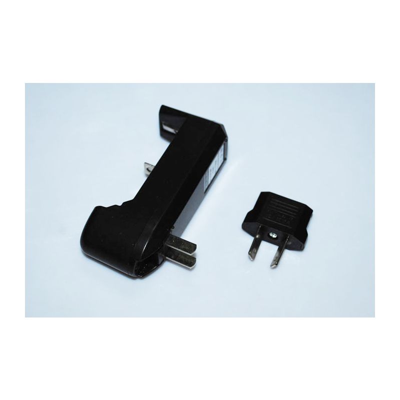 UltraFire nieuwe compacte 18650/16340/AA/AAA/CR123A batterijoplader snellader met internationale stekkers zwart