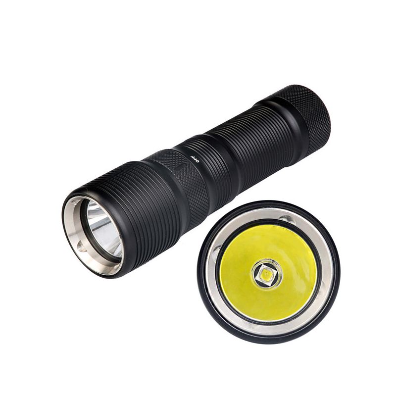 TrustFire TR-DF008 LED duikzaklamp 700 lumen met 3-modi en magnetische schakelaar IPX8 rating duurzame verlichting