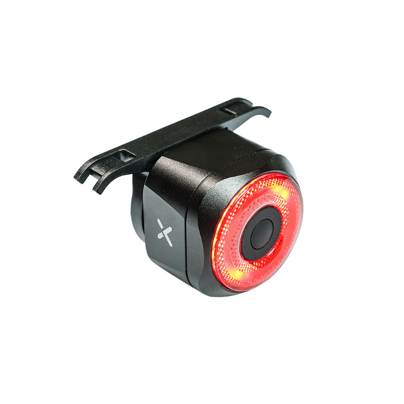 XOSS XR Pro fietsachterlicht met slimme automatische remdetectie waterdicht LED opladen voor optimale fietsveiligheid
