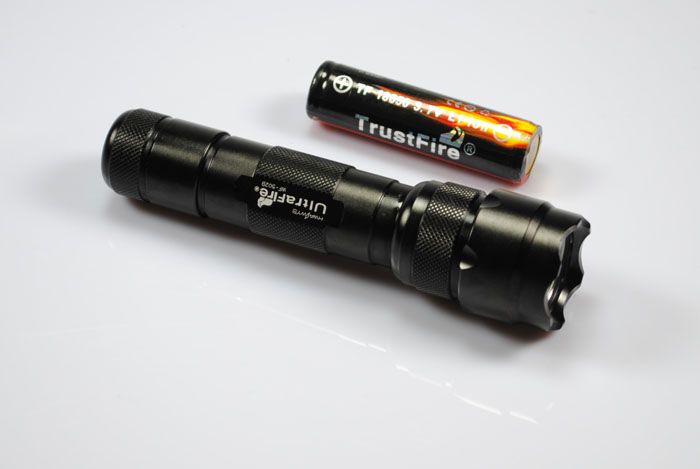 UltraFire WF-502B U2 LED Zaklamp 1300 Lumen Compact Duurzaam Buiten Noodlamp voor Avonturen