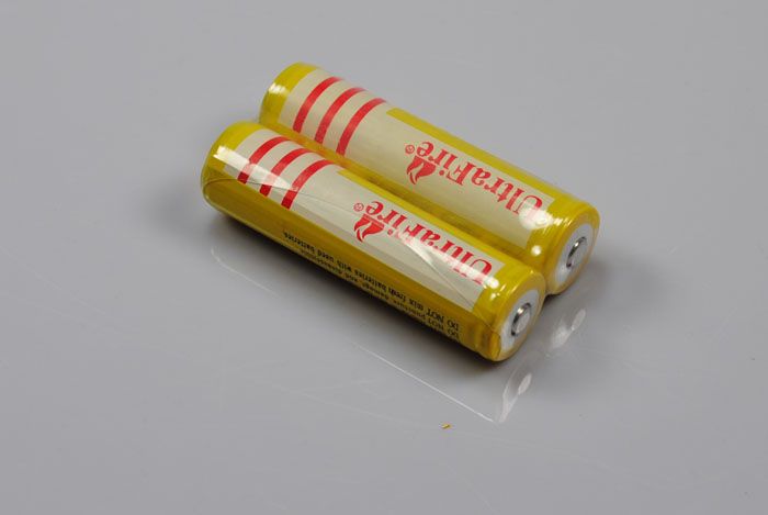 UltraFire BRC 18650 Hoogcapaciteits Oplaadbaar Li-ion Batterijpaar voor Zaklampen en Camera's 3600mAh