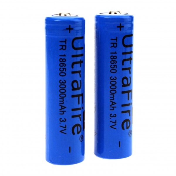 Ultrafire TR 3000mAh 3.7V 18650 Li-ion Hoge capaciteit Snel oplaadbaar Batterijpaar voor Zaklamp en E-sigaretten