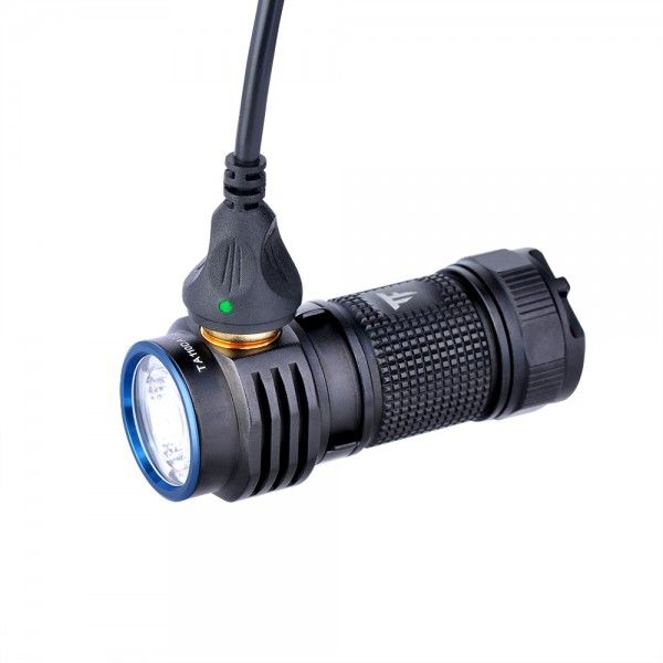 TrustFire MC1 Baton XP-L HI 1000 Lumen Oplaadbare Mini EDC-zaklamp met Magnetisch Opladen Ultralicht
