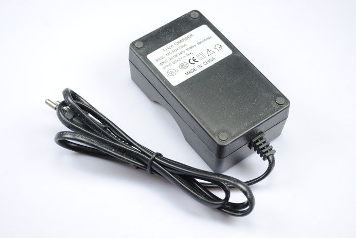 OEM-oplader snellaadoplossing 18650 batterijen dubbele uitgang universele spanning compact technisch accessoire