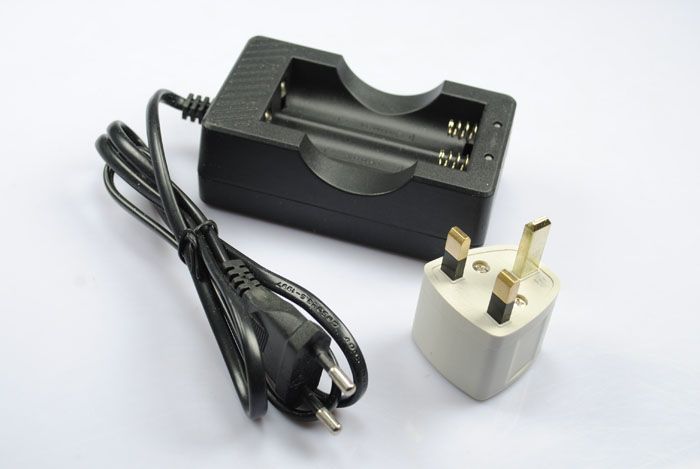 OEM-oplader snellaadoplossing 18650 batterijen dubbele uitgang universele spanning compact technisch accessoire