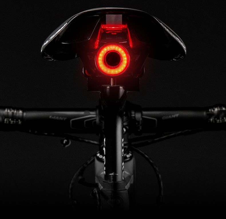 ROCKBROS Q5 Fiets Slim Licht Automatische Remdetectie LED Achterlicht IPX6 Waterdicht Fietsveiligheidsuitrusting