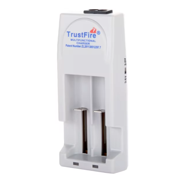TrustFire TR-001 Li-ion acculader voor 18650 14500 16340 met gelijktijdig laden en veiligheidsfuncties