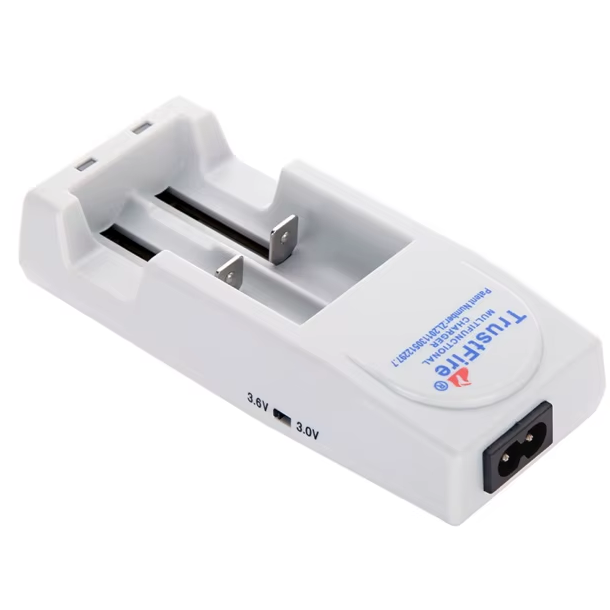 TrustFire TR-001 Li-ion acculader voor 18650 14500 16340 met gelijktijdig laden en veiligheidsfuncties
