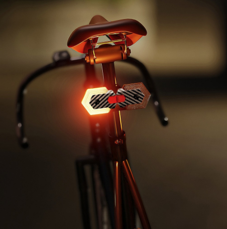 CarryBright carbon fiber 4 stuks fietsachterlicht met richtingaanwijzers, USB oplaadbare fiets richtingaanwijzers voor en achter, heldere LED veiligheidswaarschuwing, draadloze afstandsbediening waterdichte fiets richtingaanwijzerlicht voor e-bike