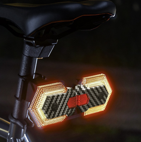 CarryBright carbon fiber 4 stuks fietsachterlicht met richtingaanwijzers, USB oplaadbare fiets richtingaanwijzers voor en achter, heldere LED veiligheidswaarschuwing, draadloze afstandsbediening waterdichte fiets richtingaanwijzerlicht voor e-bike